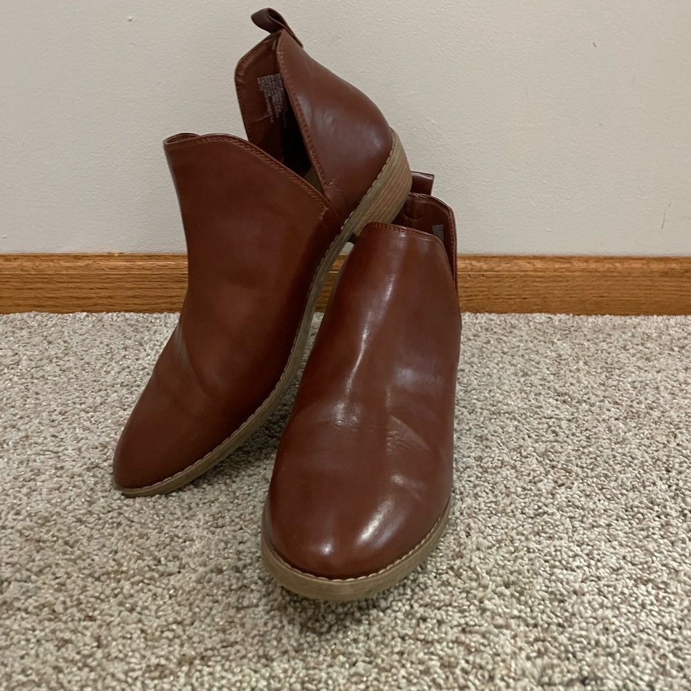 Women's Nora Cut Out Ankle Bootie - Universal Thread, Cognac